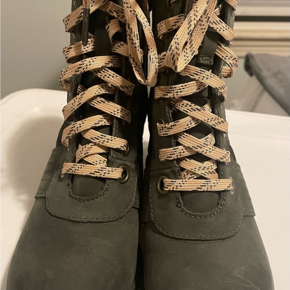 Sorel wedge bootie pink laces/Lexi boot - Picture 5 of 6